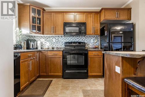 512 110 Shillington Crescent, Saskatoon, SK - Indoor Photo Showing Kitchen