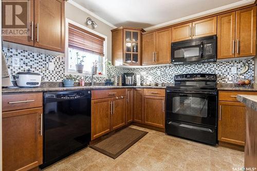 512 110 Shillington Crescent, Saskatoon, SK - Indoor Photo Showing Kitchen With Double Sink