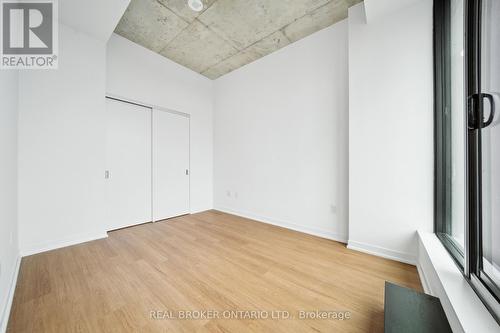 2001 - 195 Mccaul Street, Toronto, ON - Indoor Photo Showing Other Room