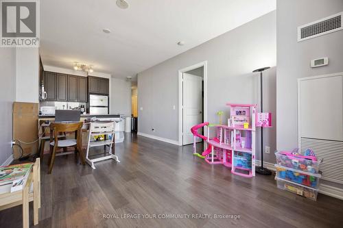 1712 - 9245 Jane Street, Vaughan, ON - Indoor