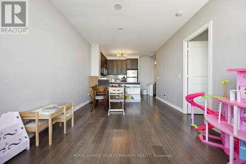 1712 - 9245 Jane Street, Vaughan, ON - Indoor Photo Showing Dining Room