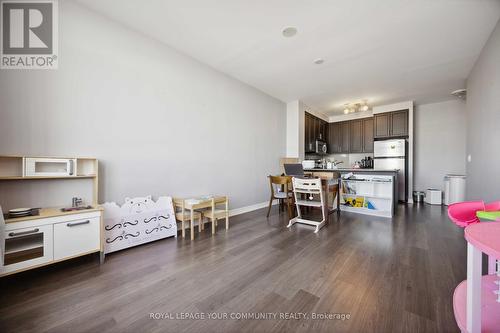 1712 - 9245 Jane Street, Vaughan, ON - Indoor Photo Showing Other Room