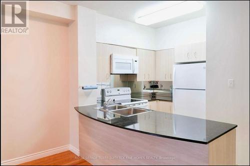 Lph6 - 105 Victoria Street, Toronto, ON - Indoor Photo Showing Kitchen With Double Sink