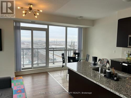 1815 - 349 Rathburn Road W, Mississauga, ON - Indoor Photo Showing Kitchen