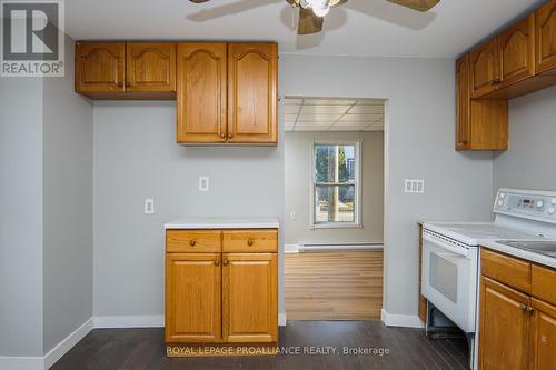 20 Jones Street, Belleville, ON - Indoor Photo Showing Kitchen