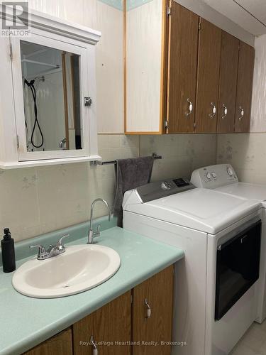 36 Sutton Drive, Ashfield-Colborne-Wawanosh (Colborne Twp), ON - Indoor Photo Showing Laundry Room