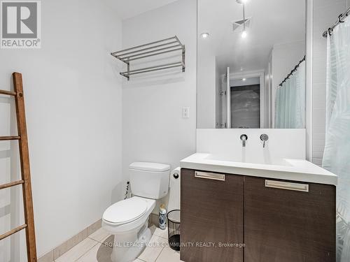 607 - 20 Stewart Street, Toronto, ON - Indoor Photo Showing Bathroom