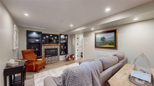 228 11Th Avenue, Cranbrook, BC - Indoor With Fireplace