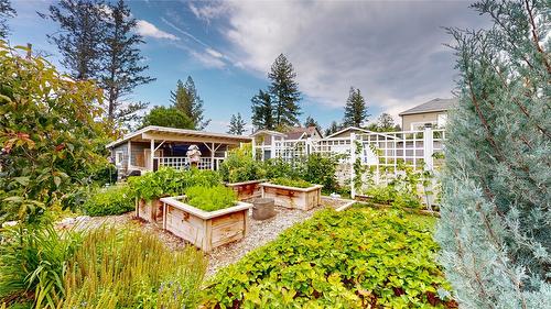 228 11Th Avenue, Cranbrook, BC - Outdoor With Deck Patio Veranda