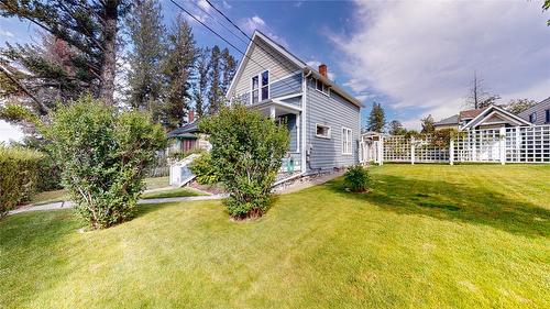 228 11Th Avenue, Cranbrook, BC - Outdoor