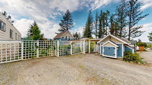 228 11Th Avenue, Cranbrook, BC - Outdoor