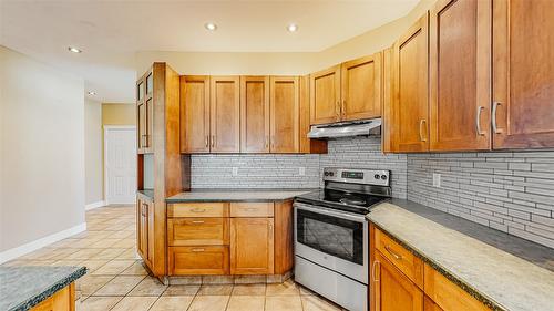 20 Killdeer Place, Osoyoos, BC - Indoor Photo Showing Kitchen