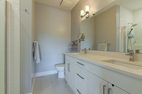 23-12798 Lake Hill Drive, Lake Country, BC - Indoor Photo Showing Bathroom