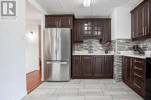 77 - 180 Mississauga Valley Boulevard, Mississauga, ON - Indoor Photo Showing Kitchen