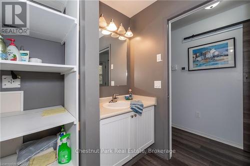 7078 Highway 6, Northern Bruce Peninsula, ON - Indoor Photo Showing Bathroom