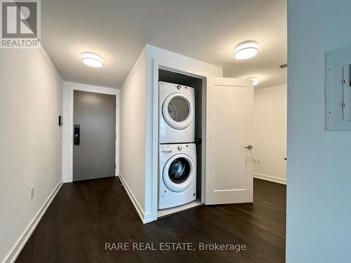 1301 - 10 York Street, Toronto, ON - Indoor Photo Showing Laundry Room