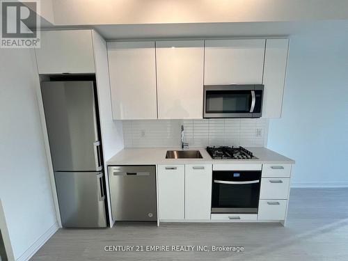 1401 - 195 Mccaul Street, Toronto, ON - Indoor Photo Showing Kitchen