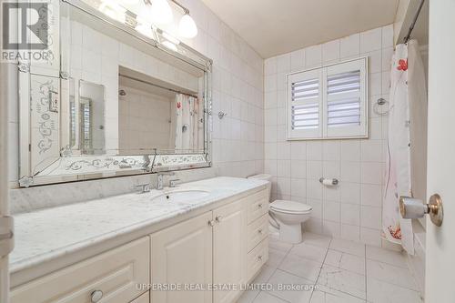 38 Newlyn Crescent, Brampton, ON - Indoor Photo Showing Bathroom