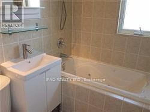 529 Trudale Court, Oakville, ON - Indoor Photo Showing Bathroom