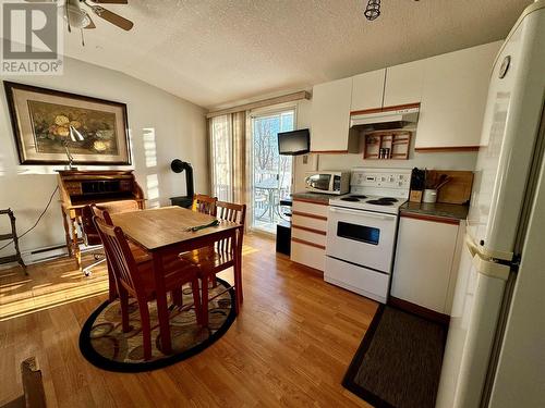 2017 89 Avenue, Dawson Creek, BC - Indoor Photo Showing Kitchen