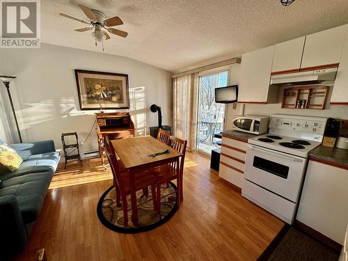 2017 89 Avenue, Dawson Creek, BC - Indoor Photo Showing Kitchen