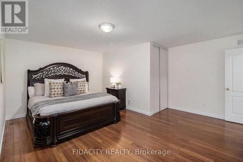 44 Stonepointe Avenue, Ottawa, ON - Indoor Photo Showing Bedroom