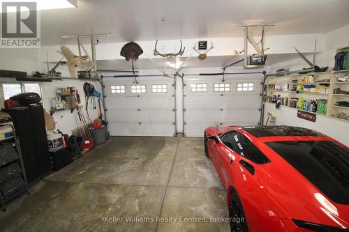 12 Thomas Street, South Bruce, ON - Indoor Photo Showing Garage