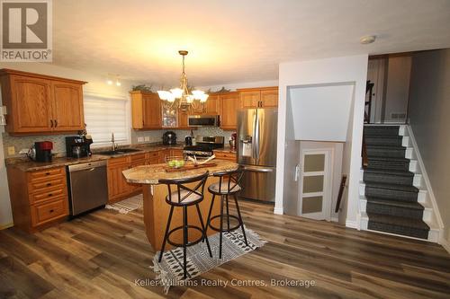 12 Thomas Street, South Bruce, ON - Indoor Photo Showing Kitchen