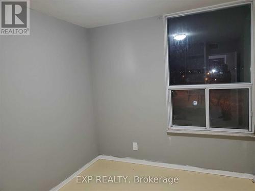 402 - 980 Broadview Avenue, Toronto, ON - Indoor Photo Showing Other Room