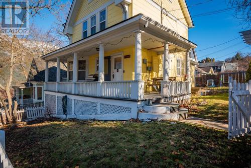 723 Hendryx Street, Nelson, BC - Outdoor With Deck Patio Veranda