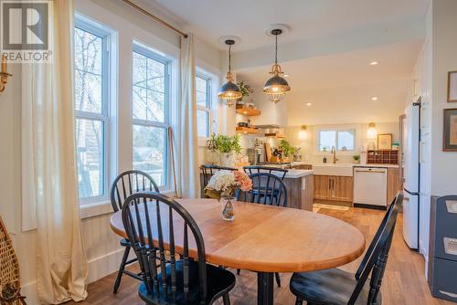 723 Hendryx Street, Nelson, BC - Indoor Photo Showing Dining Room