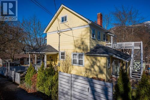 723 Hendryx Street, Nelson, BC - Outdoor With Deck Patio Veranda