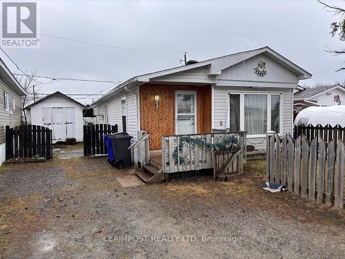 8 Kim Avenue, Timmins (Ts - Trailer Parks), ON - Outdoor