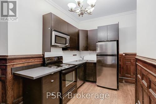 200 - 678 Huron Street, Toronto, ON - Indoor Photo Showing Kitchen