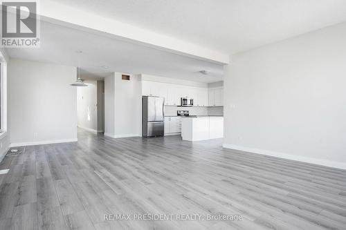 62 Allenwood Road S, Springwater, ON - Indoor Photo Showing Kitchen