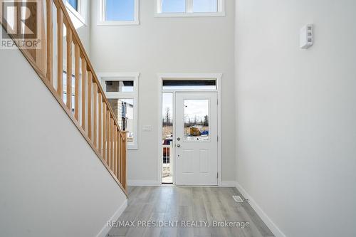 62 Allenwood Road S, Springwater, ON - Indoor Photo Showing Other Room