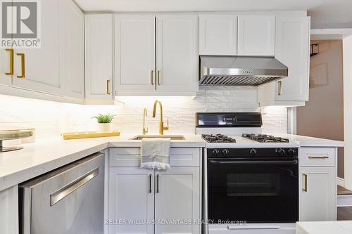 359 Westmoreland Avenue N, Toronto, ON - Indoor Photo Showing Kitchen