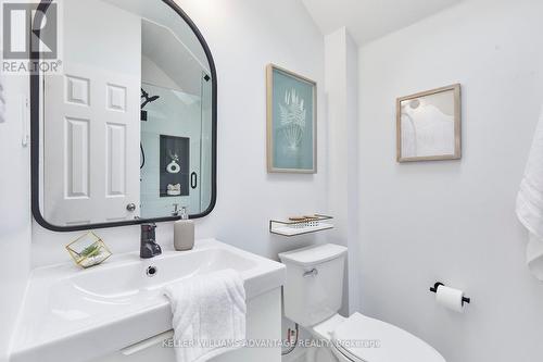 359 Westmoreland Avenue N, Toronto, ON - Indoor Photo Showing Bathroom