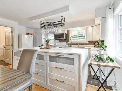 Cuisine - 229  - 229B Av. Bélisle, Sainte-Agathe-Des-Monts, QC - Indoor Photo Showing Kitchen