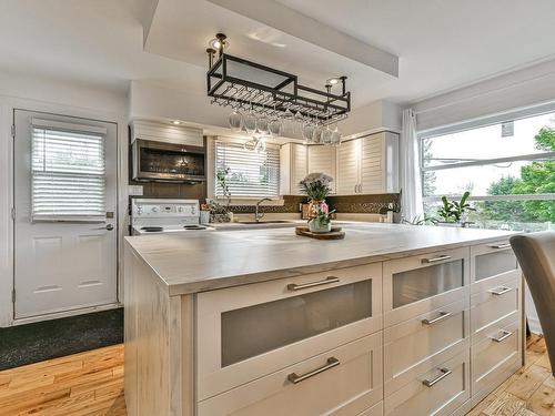 Cuisine - 229  - 229B Av. Bélisle, Sainte-Agathe-Des-Monts, QC - Indoor Photo Showing Kitchen