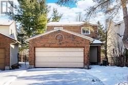 102 COOLSPRING CRESCENT  Ottawa, ON K2E 7M8