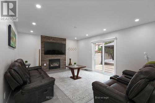 1609 Bottriell Way, Ottawa, ON - Indoor Photo Showing Living Room With Fireplace