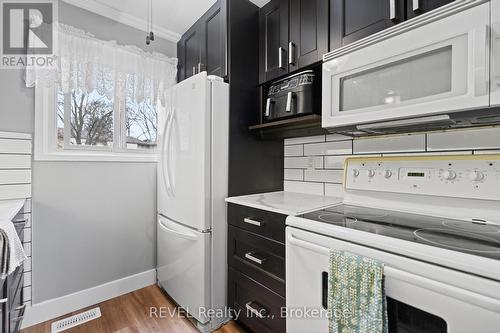 28 - 302 Vine Street, St. Catharines (444 - Carlton/Bunting), ON - Indoor Photo Showing Kitchen