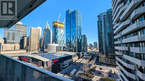 1606 - 100 Harbour Street, Toronto, ON - Outdoor