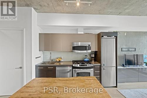 613 - 25 Stafford Street, Toronto, ON - Indoor Photo Showing Kitchen With Stainless Steel Kitchen