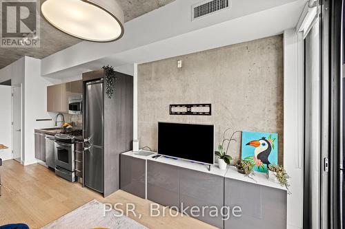 613 - 25 Stafford Street, Toronto, ON - Indoor Photo Showing Kitchen With Stainless Steel Kitchen