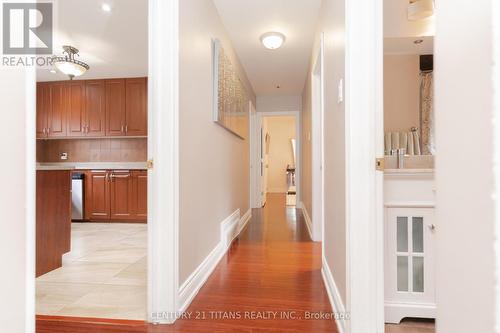 15 Merrian Road, Toronto, ON - Indoor Photo Showing Other Room