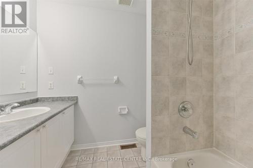 602 Amaretto Avenue, Pickering, ON - Indoor Photo Showing Bathroom