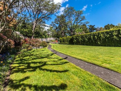 3520 Maplewood Rd, Saanich, BC 