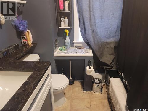 964 Retallack Street, Regina, SK - Indoor Photo Showing Bathroom